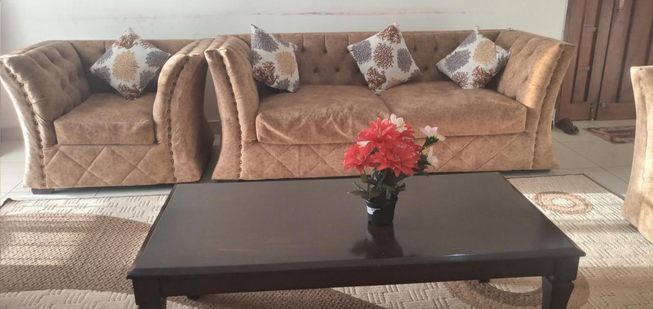 Sebuleni Serviced Homstay - Nyali Beach Msa Mombasa Kültér fotó