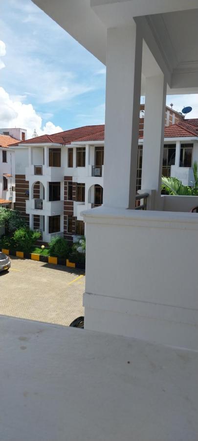 Sebuleni Serviced Homstay - Nyali Beach Msa Mombasa Kültér fotó
